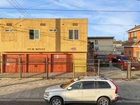 711 W 90th Street, Los Angeles CA 90044