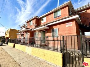 711 W 90th Street, Los Angeles CA 90044