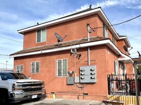 711 W 90th Street, Los Angeles CA 90044