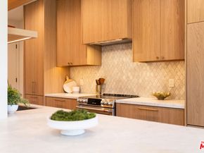 2324 S Beverly Glen Blvd 206, Los Angeles CA 90064