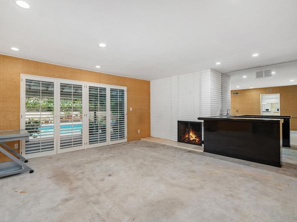 16445 Garvin Drive, Encino CA 91436