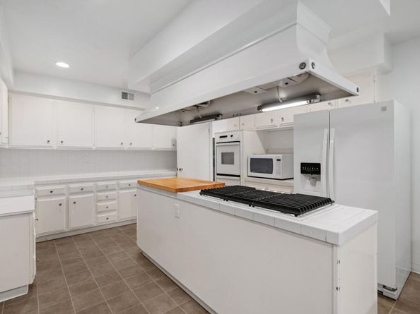 16445 Garvin Drive, Encino CA 91436