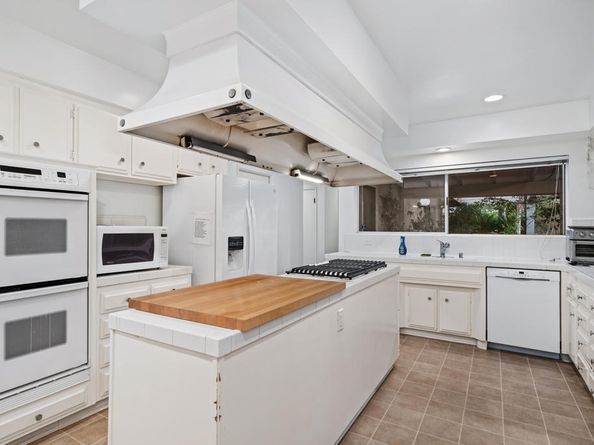 16445 Garvin Drive, Encino CA 91436