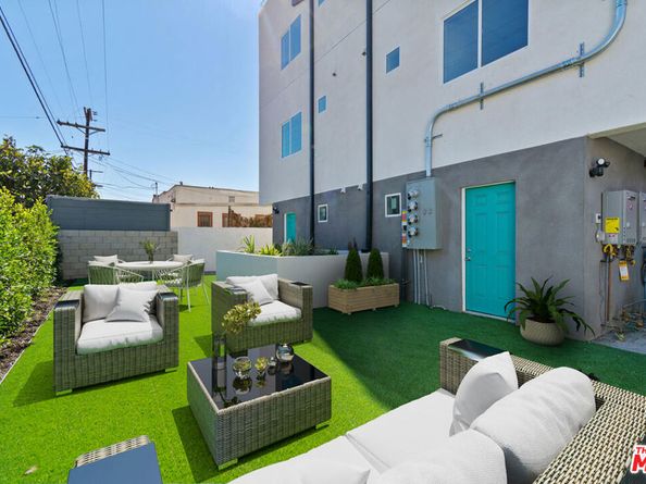 2636 Virginia Road, Los Angeles CA 90016