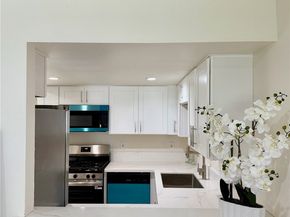 810 W Compton Blvd 7, Compton CA 90220