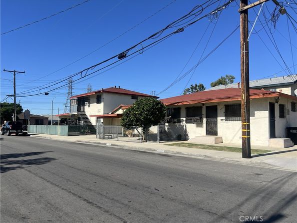 678 Saybrook, Los Angeles CA 90022