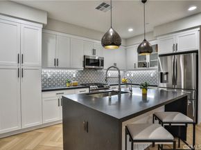 1419 N Indian Hill Boulevard, Claremont CA 91711