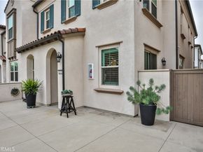 1419 N Indian Hill Boulevard, Claremont CA 91711