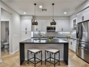 1419 N Indian Hill Boulevard, Claremont CA 91711