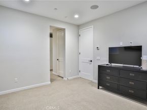 1419 N Indian Hill Boulevard, Claremont CA 91711