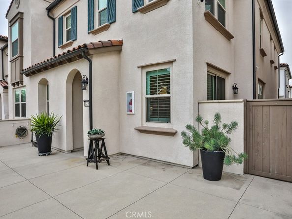 1419 N Indian Hill Boulevard, Claremont CA 91711