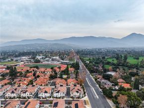 1419 N Indian Hill Boulevard, Claremont CA 91711