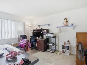 1252 N Citrus 2, Covina CA 91722