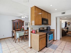 1252 N Citrus 2, Covina CA 91722