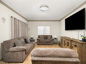 1912 E 10th, Long Beach CA 90813