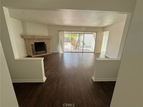 8735 Corbin Avenue, Northridge CA 91324