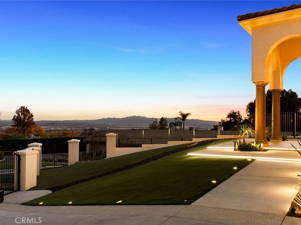2499 Sierra, Upland CA 91784