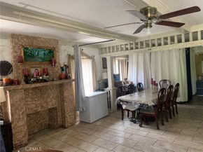 1046 W 49th, Los Angeles CA 90037