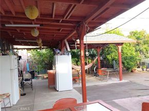 1046 W 49th, Los Angeles CA 90037