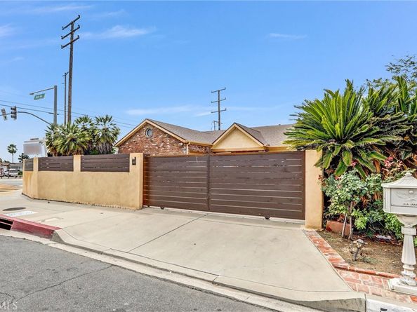 5203 N Enid Avenue, Azusa CA 91702