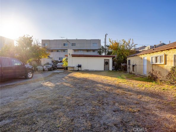 2309 N Niagara Street, Burbank CA 91504