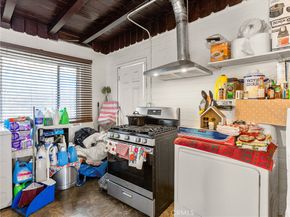 2309 N Niagara Street, Burbank CA 91504