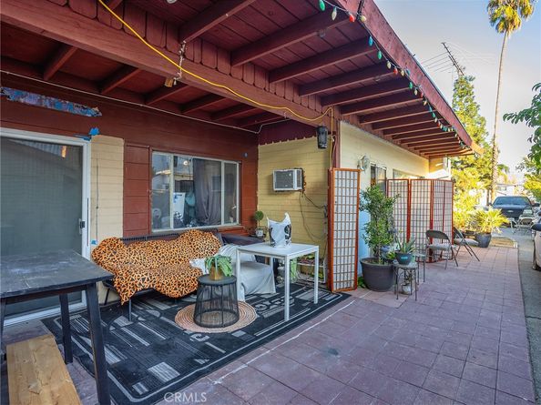 2309 N Niagara Street, Burbank CA 91504