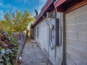 2309 N Niagara Street, Burbank CA 91504