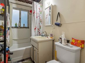 2309 N Niagara Street, Burbank CA 91504