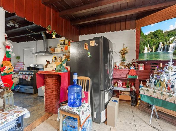 2309 N Niagara Street, Burbank CA 91504