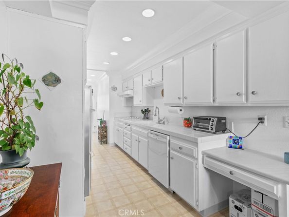 4647 Willis Avenue 209, Sherman Oaks CA 91403