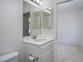 6840 De Celis Place 32, Van Nuys CA 91406
