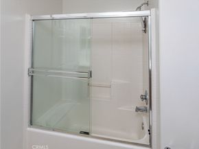 6840 De Celis Place 32, Van Nuys CA 91406