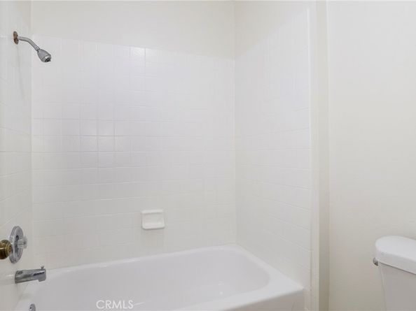 5738 Skyview Way C, Agoura Hills CA 91301