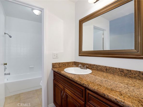 5738 Skyview Way C, Agoura Hills CA 91301