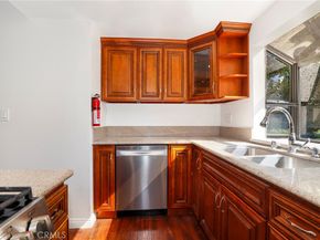 5738 Skyview Way C, Agoura Hills CA 91301