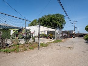 10208 S San Pedro Street, Los Angeles CA 90003