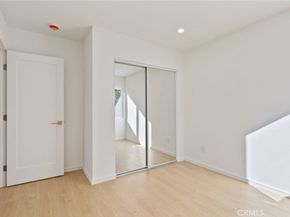 4868 La Roda, Los Angeles CA 90041