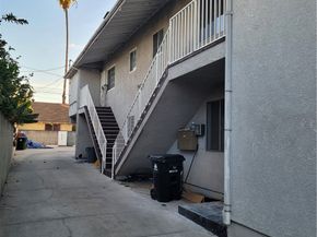 2632 W 16th, Los Angeles CA 90019