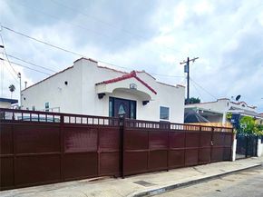 426 W 63rd, Los Angeles CA 90003