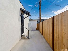 426 W 63rd, Los Angeles CA 90003