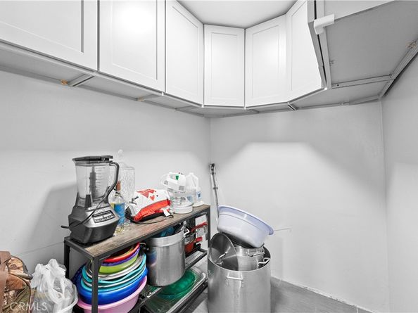 1665 Arlington, Los Angeles CA 90019