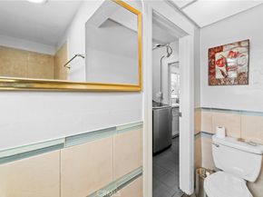 1665 Arlington, Los Angeles CA 90019