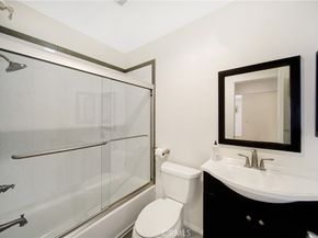 409 Burchett Street 315, Glendale CA 91203