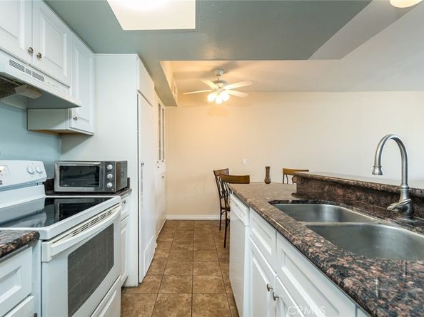 1517 E Garfield Avenue 50, Glendale CA 91205