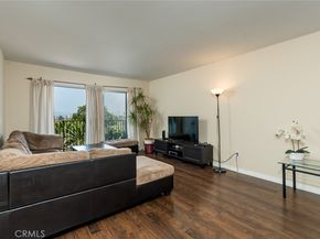 1517 E Garfield Avenue 50, Glendale CA 91205