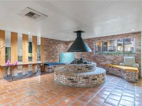 1517 E Garfield Avenue 50, Glendale CA 91205
