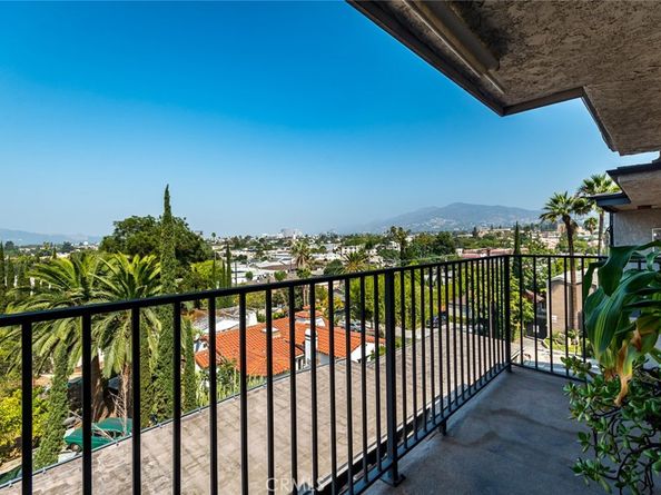1517 E Garfield Avenue 50, Glendale CA 91205