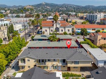 1548 N Alexandria Avenue