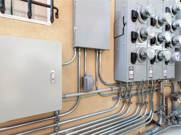 1548 N Alexandria Avenue, Los Angeles CA 90027